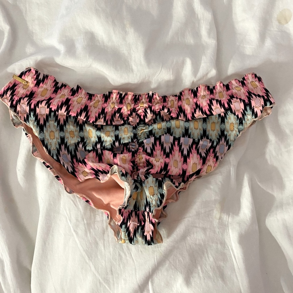 Victoria’s Secret scrunch butt bikini bottoms